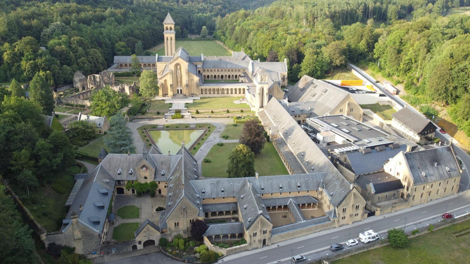 オルヴァル修道院 Orval16 Bed & Breakfast エクステリア 写真